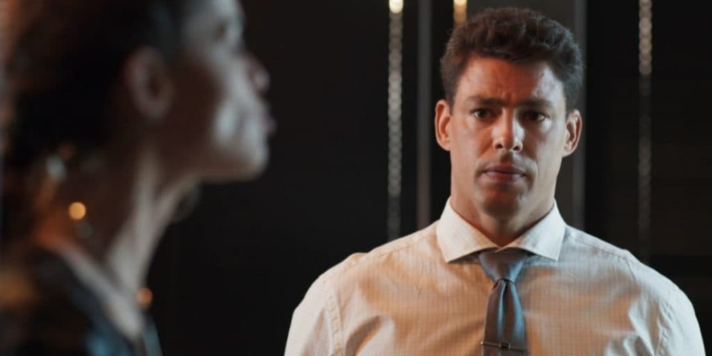 Um Lugar ao Sol - À beira da morte, Christian faz revelação bombástica para Bárbara: "Meu nome não é Renato"