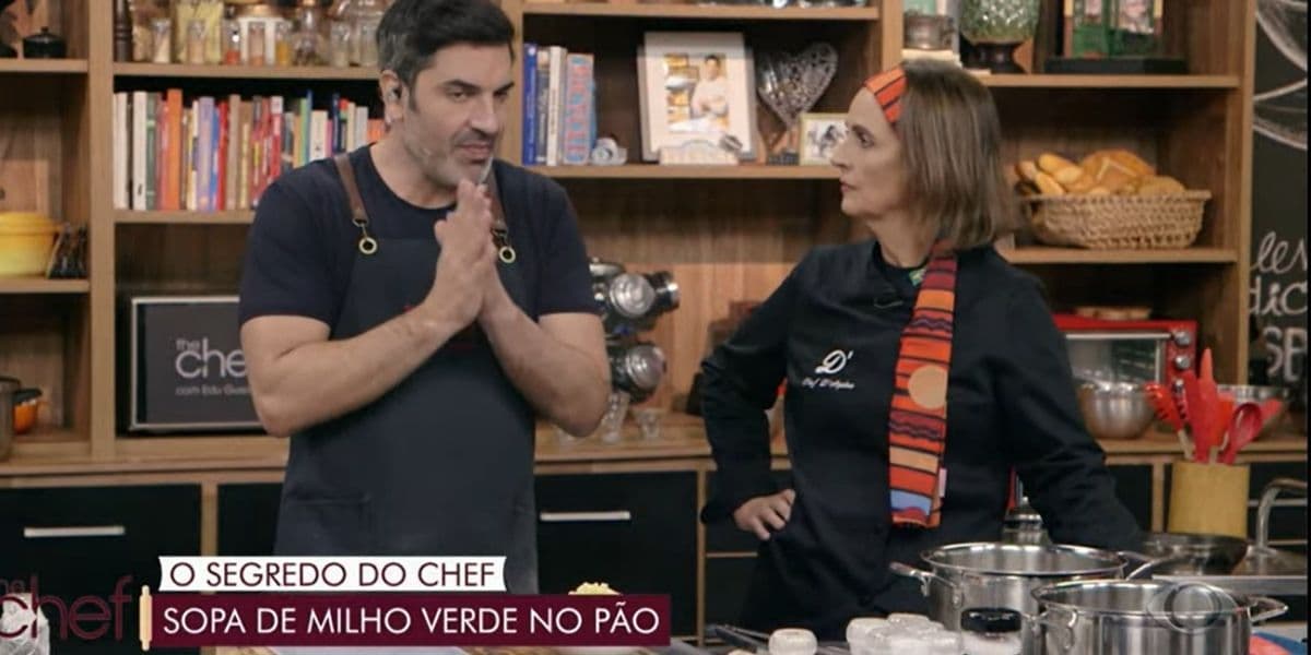 "Vocês não sabem o que eu pensei", Edu Guedes expõe situação com rapaz e assume: "Não posso falar na TV" "Vocês não sabem o que eu pensei", Edu Guedes expõe situação com rapaz e assume: "Não posso falar na TV"