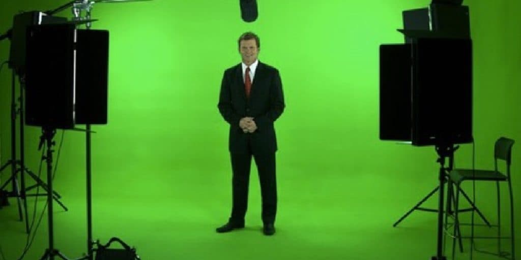 Famoso apresentador é demitido do maior canal do Brasil e ele faz vídeo implorando desculpas