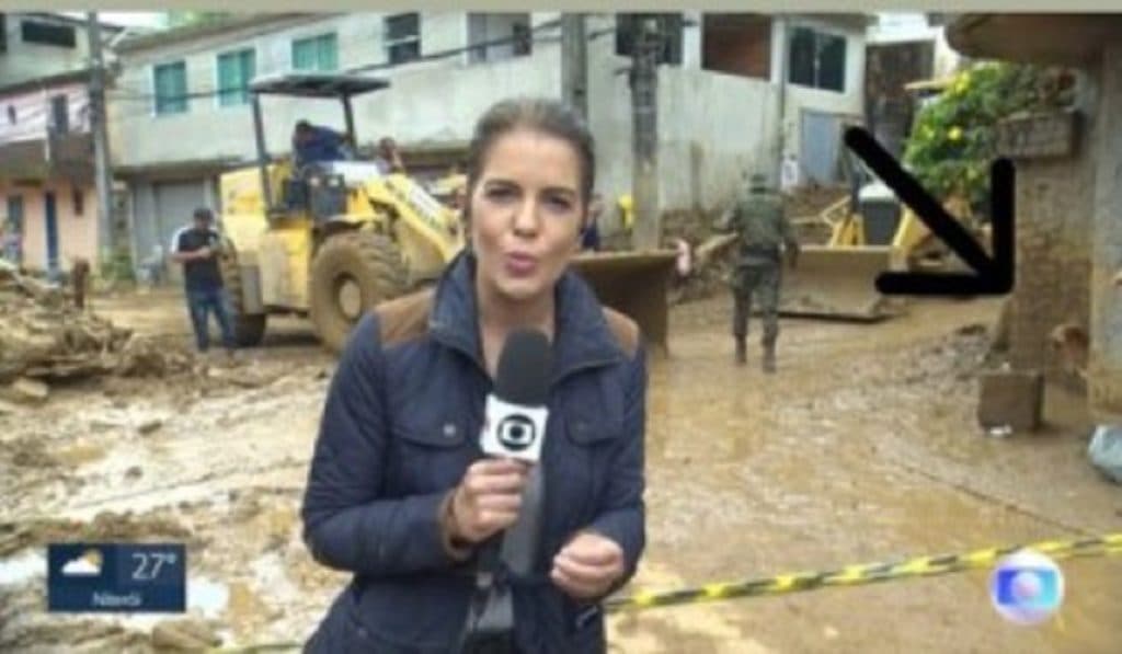 Mariana Gross assumio o RJTV direto do cenário destruidor de Petrópolis Globo Mariana Gross assumio o RJTV direto do cenário destruidor de Petrópolis Globo