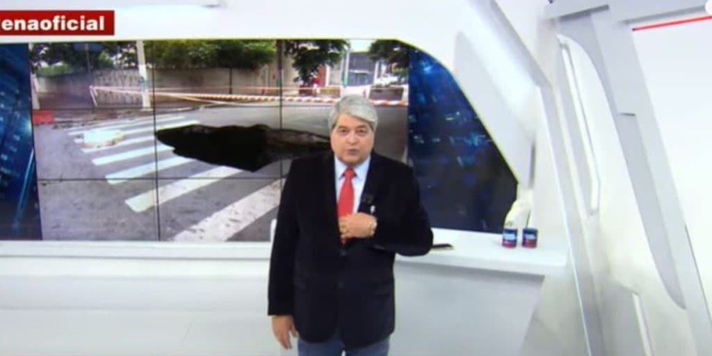 Datena é colocado às pressas na Band e faz cobertura arrebatadora que para o Brasil: "Encerra não, estica"