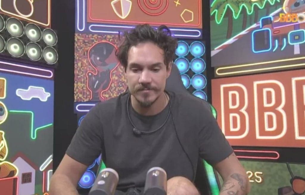 BBB22: Eliezer diz que seu voto foi um erro e desesperado pede torcida para Larissa: "Me arrependi bastante"