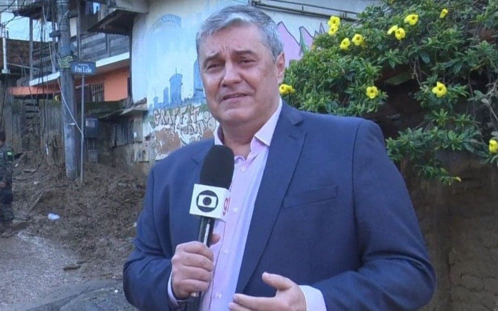 Flávio Fachel do Bom Dia Rio se emocionou durante cobertura em Petrópolis- Foto: Reprodução Flávio Fachel do Bom Dia Rio se emocionou durante cobertura em Petrópolis- Foto: Reprodução