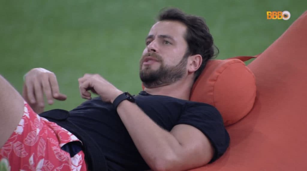 BBB22: Gustavo desmente Larissa e confirma que Eslô não é favorita e já errou pronome de Linn