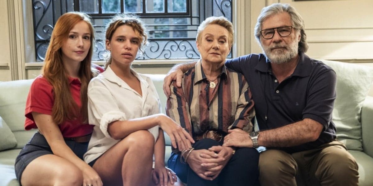 A família Novaes da novela Pantanal (Foto: Divulgação/Globo/João Miguel Júnior) A família Novaes da novela Pantanal (Foto: Divulgação/Globo/João Miguel Júnior)