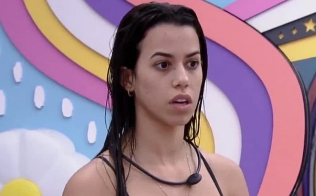 BBB22: Após sofrer acidente durante a festa, Larissa pode ser eliminada; Entenda
