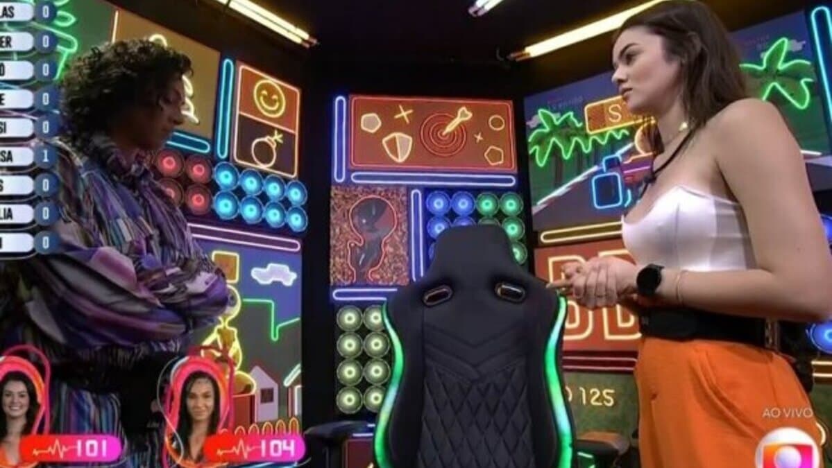BBB22: Linn da Quebrada e Eslovênia tiveram de votar em consenso (Foto: Reprodução) BBB22: Linn da Quebrada e Eslovênia tiveram de votar em consenso (Foto: Reprodução)