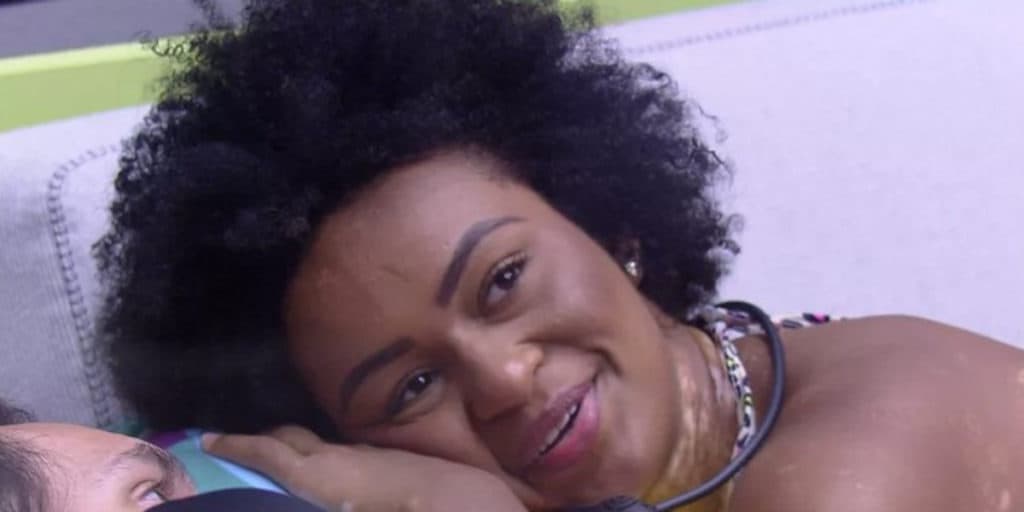 BBB22: Natália é detonada na web após expor noite 'quente' com Eliezer