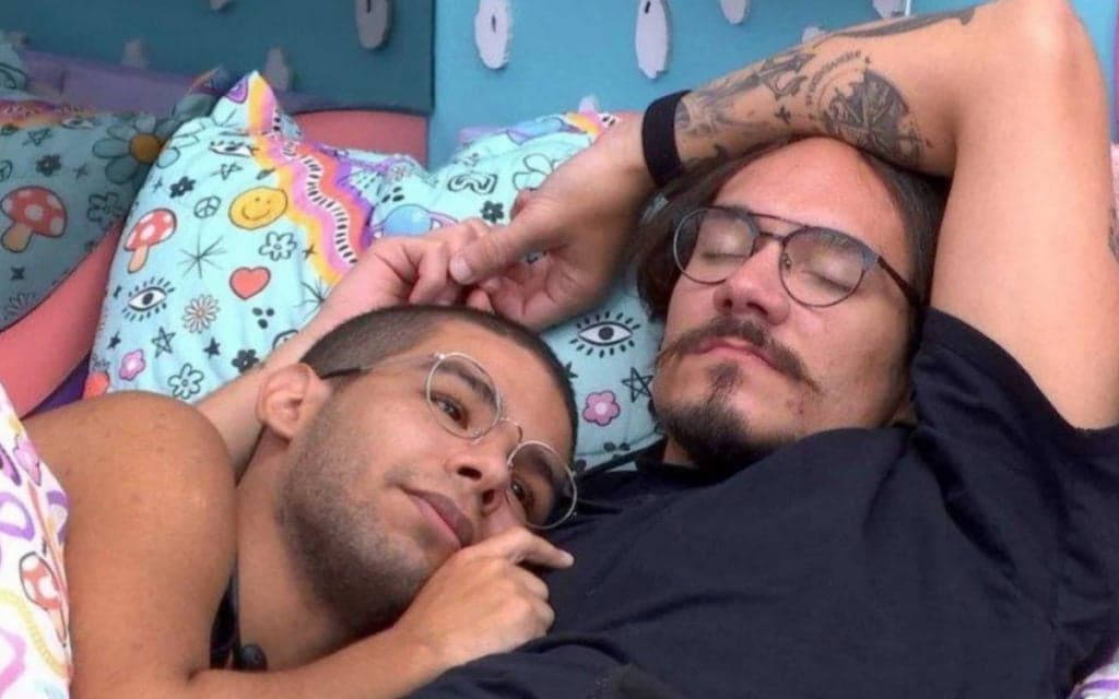 BBB22: Vyni tenta fazer ciúmes em Eliezer usando Gustavo: "Estou sem função aqui"