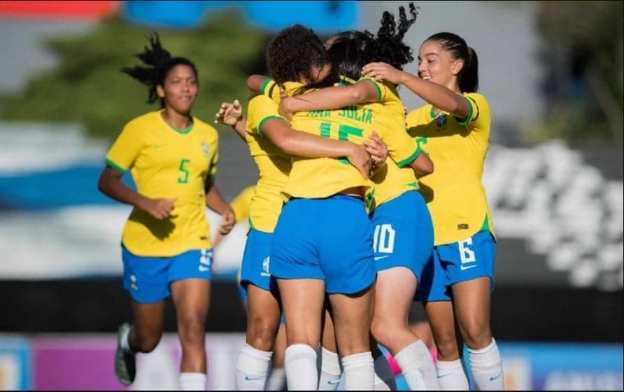 Globo e SBT vão dividir os direitos do campeonato sul-americano de futebol feminino Globo e SBT vão dividir os direitos do campeonato sul-americano de futebol feminino