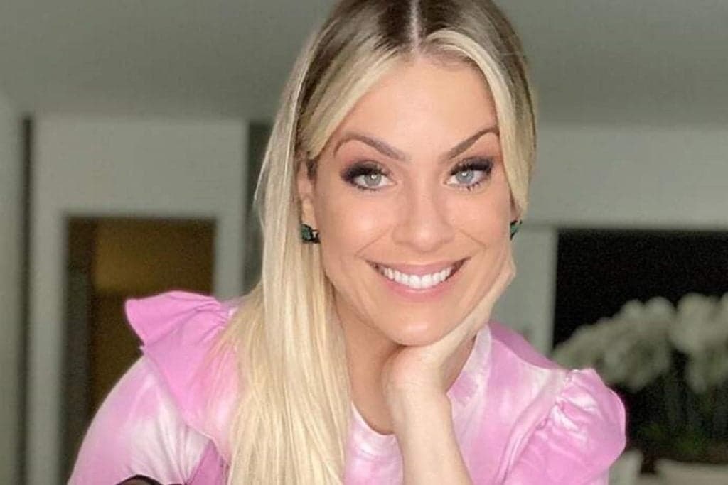 Renata Fan na Globo? Vídeo mostra loira na emissora carioca e Denílson desabafa na Band: "Não vai ficar"