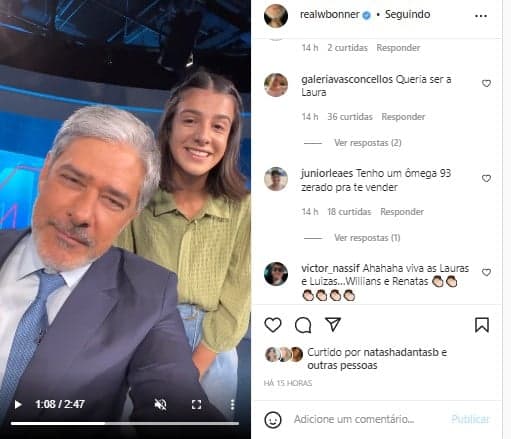 William Bonner durante uma tranmissão ao vivo ao lado da estagiária Laura e Renata Vasconcellos William Bonner durante uma tranmissão ao vivo ao lado da estagiária Laura e Renata Vasconcellos