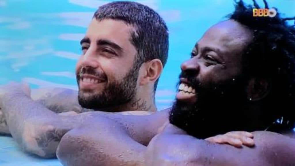 BBB22: Amigos no reality, Scooby foi de 'penetra' no casamento de Douglas; veja imagens