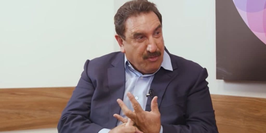 "Tenho raiva", Ratinho expõe o que vive no SBT e que não vê Silvio Santos há anos: "Acho que ele nem existe" "Tenho raiva", Ratinho expõe o que vive no SBT e que não vê Silvio Santos há anos: "Acho que ele nem existe"
