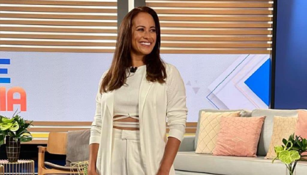 "Reformulação total", Renata Alves recebe veredito da Record após 2 anos e saída do Hoje Em Dia é confirmada
