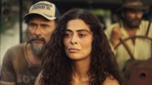 Maria Marruá (Juliana Paes) e Gil (Enrique Diaz) em cena na novela 'Pantanal' (Foto: Reprodução / Globo) Maria Marruá (Juliana Paes) e Gil (Enrique Diaz) em cena na novela 'Pantanal' (Foto: Reprodução / Globo)