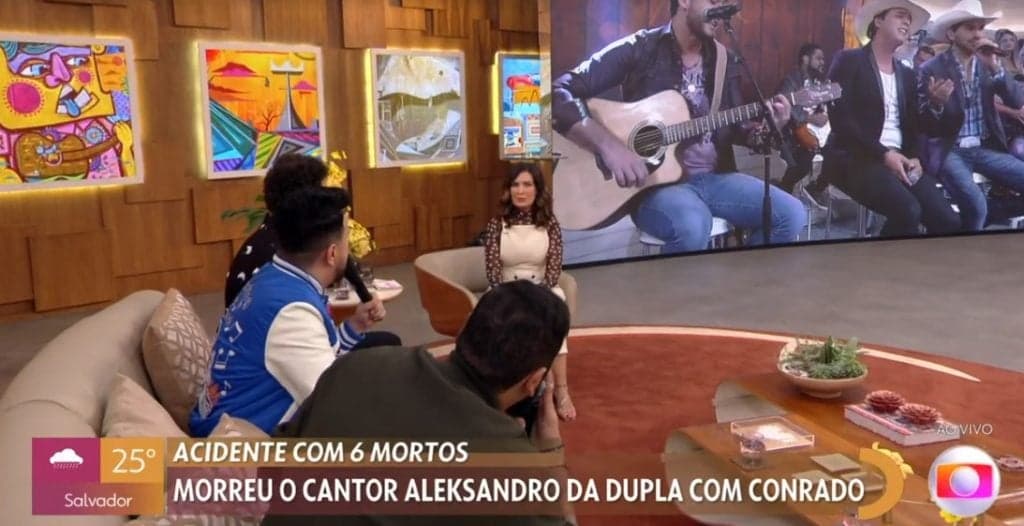 Fátima Bernardes homenageou o cantor Aleksandro durante o Encontro Fátima Bernardes homenageou o cantor Aleksandro durante o Encontro
