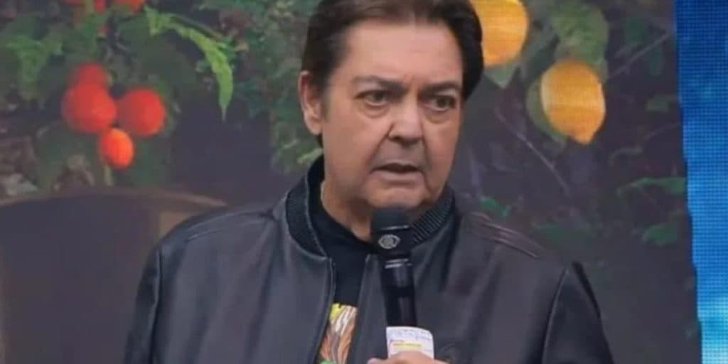 "Uma tragédia" Faustão cai no choro em programa na Band após receber diagnóstico fatal de parceiro
