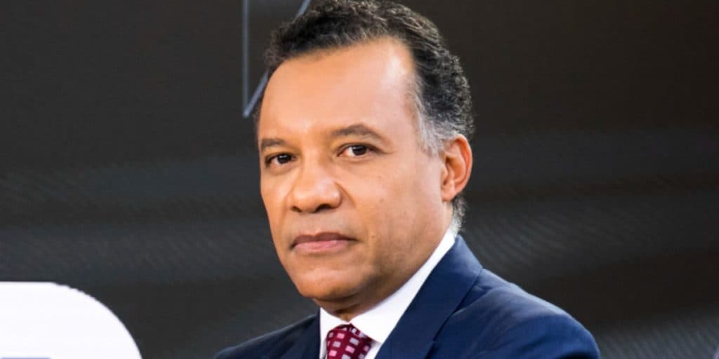 Cauteloso, Heraldo Pereira deixou descrição de lado e mostrou quem é seu grande amor; união já dura 34 anos