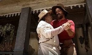 Petruchio (Eduardo Moscovis) até puxará Calixto (Pedro Paulo Rangel) para dançar após sexo em O Cravo e a Rosa (Foto: Reprodução / Globo) Petruchio (Eduardo Moscovis) até puxará Calixto (Pedro Paulo Rangel) para dançar após sexo em O Cravo e a Rosa (Foto: Reprodução / Globo)
