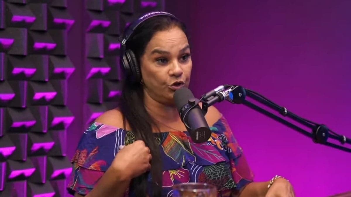 Solange Couto revela discriminação racial que sofreu no podcast "Papagaio Falante" Solange Couto revela discriminação racial que sofreu no podcast "Papagaio Falante"