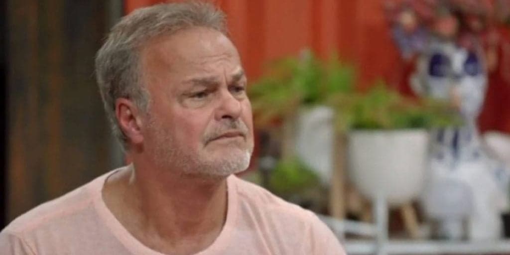 Idoso e esquecido por emissoras, Kadu Moliterno vive em situação delicada e pede por emprego: "Podem pensar em mim"