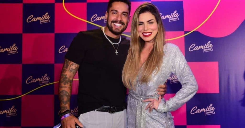 Érika Schneider e Bill Araújo terminaram mais uma vez de acordo com a Record Érika Schneider e Bill Araújo terminaram mais uma vez de acordo com a Record