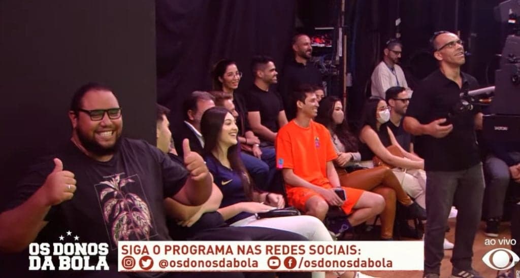 Neto fez questão de mostrar seus convidados durante o Donos da Bola Neto fez questão de mostrar seus convidados durante o Donos da Bola