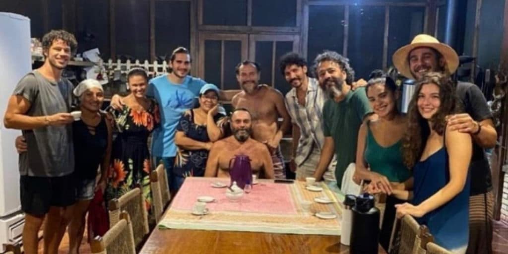 Agatha Moreira questiona ator de Pantanal sobre beijo de língua