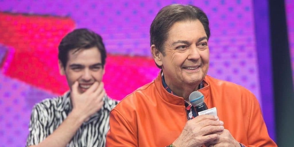 Faustão pode voltar aos domingos na Band