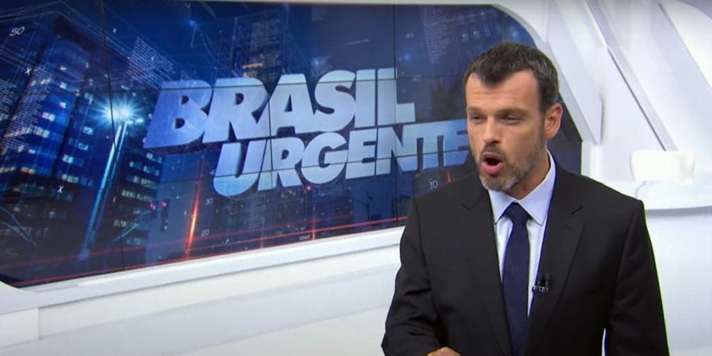 Substituto de Datena anuncia prisão de famoso ao vivo na Band, aciona repórter às pressas e detona: “O mais conhecido”