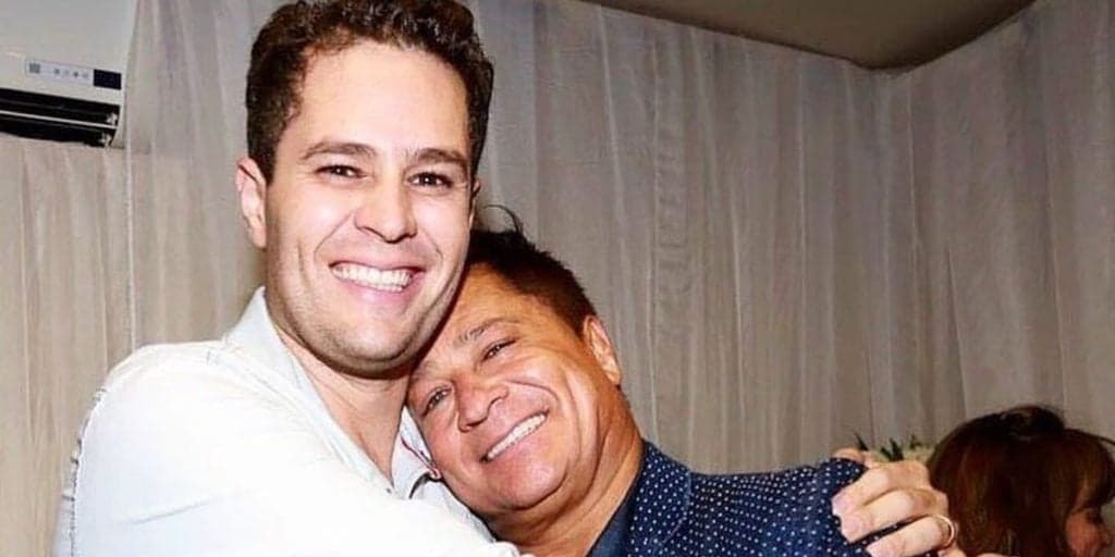 Pedro, filho de Leonardo, homenageia o pai, mesmo sem ir à festa