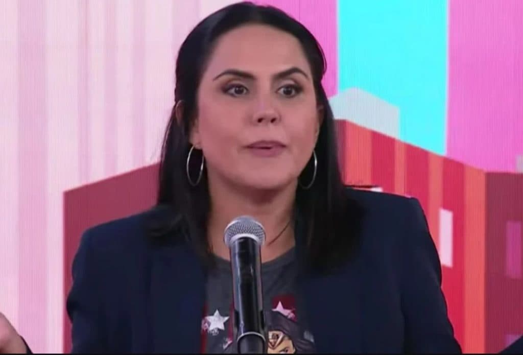 Carla Cecato, apresentadora da Jovem Pan em entrevista ao Programa Pânico Carla Cecato, apresentadora da Jovem Pan em entrevista ao Programa Pânico