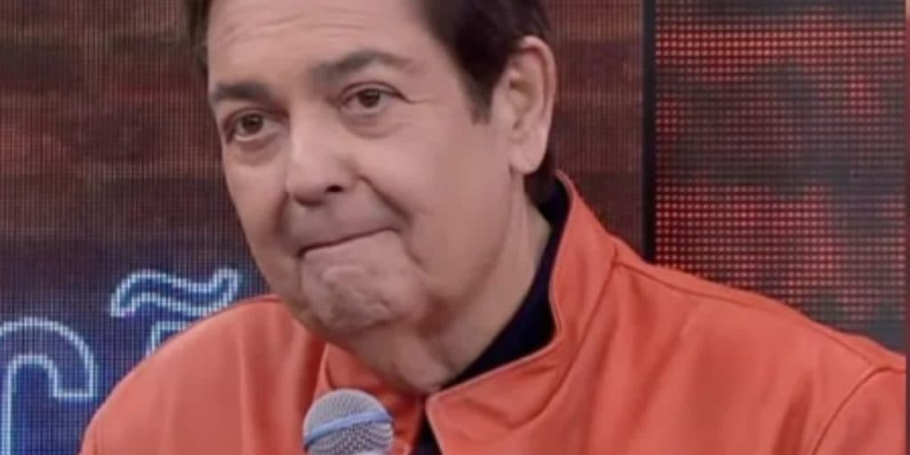 Filho de Faustão abre o coração na Band, faz homenagem ao pai e emociona: "Você tem o seu lugar aqui"
