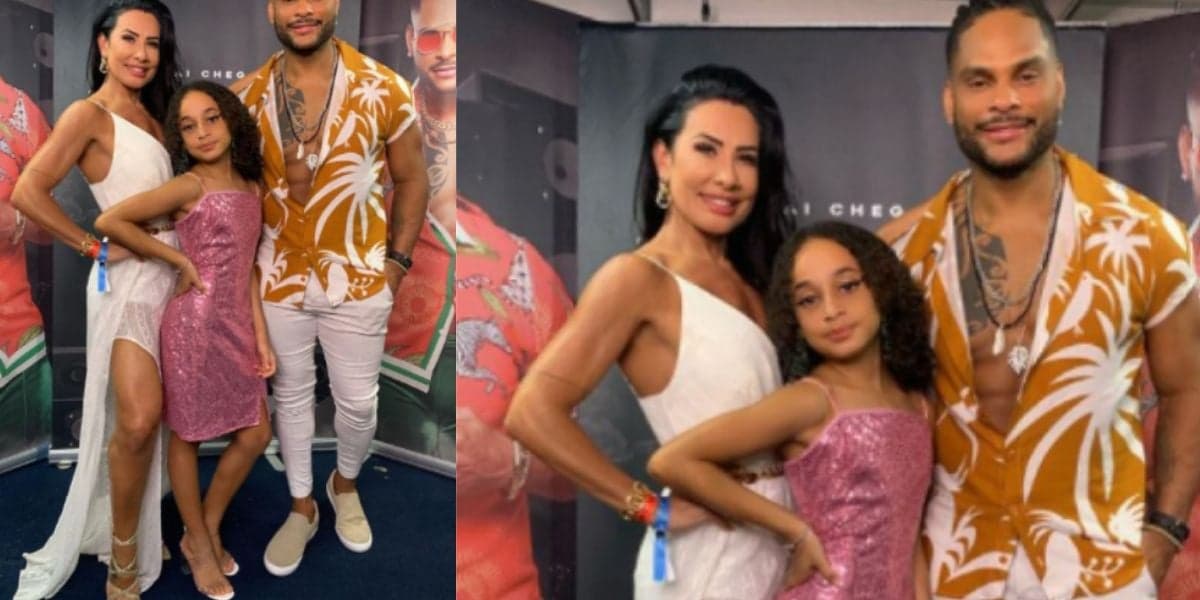 Filha de Scheila Carvalho, de 11 anos, choca o público ao surgir de salto alto e maquiada: "Lacre" Filha de Scheila Carvalho, de 11 anos, choca o público ao surgir de salto alto e maquiada: "Lacre"