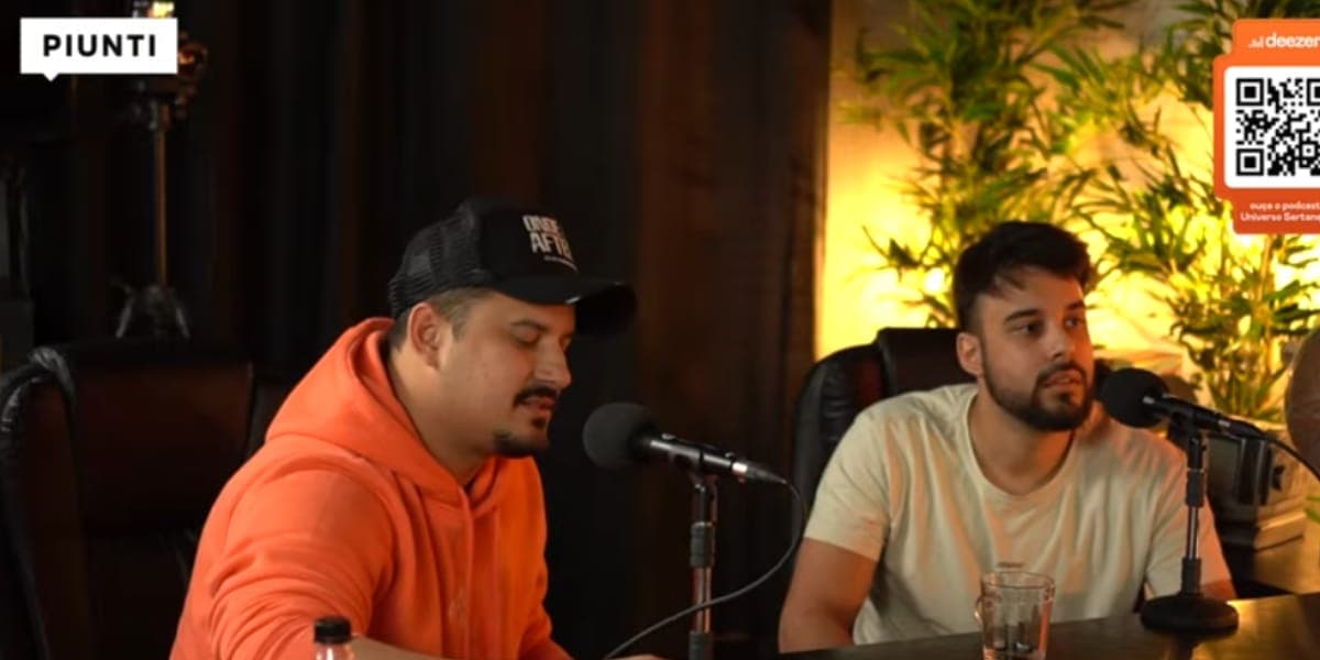 A dupla Clayton e Romário foram os convidados de André Piunti (Reprodução: YouTube) A dupla Clayton e Romário foram os convidados de André Piunti (Reprodução: YouTube)