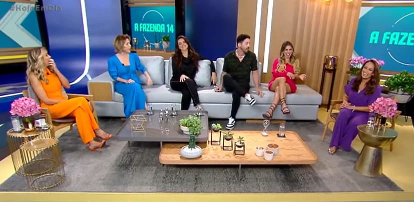 Apresentadoras do Hoje Em Dia ficaram chocadas com o barraco entre Rico e Luíza Ambiel- Foto: Reprodução/Record Apresentadoras do Hoje Em Dia ficaram chocadas com o barraco entre Rico e Luíza Ambiel- Foto: Reprodução/Record