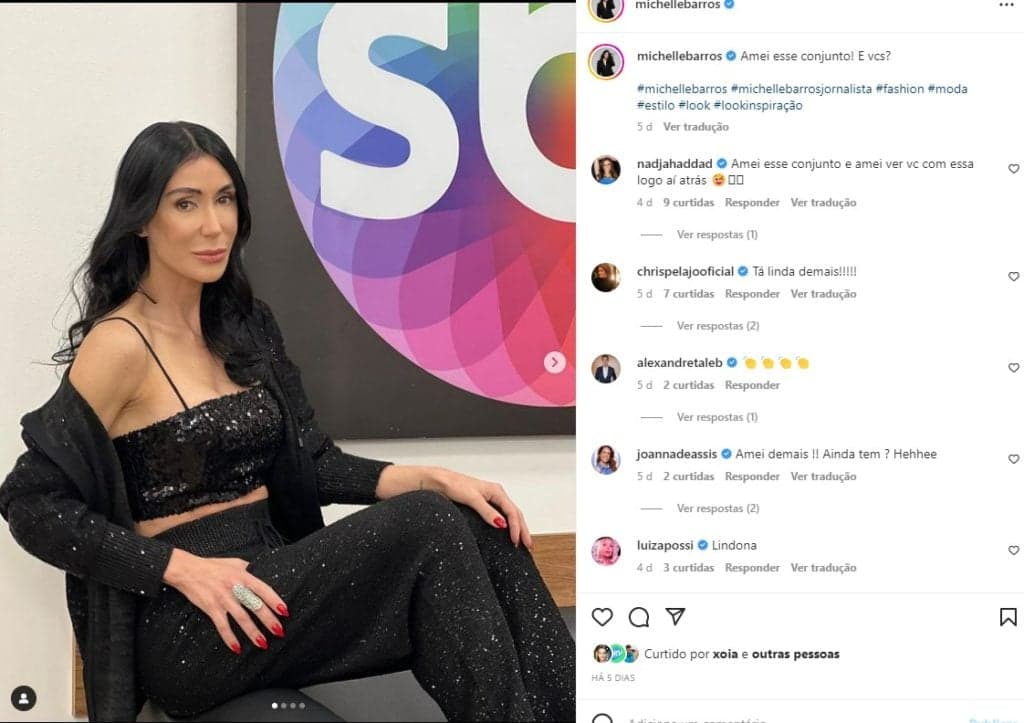 Michele Barros posou no camarim do SBT há algumas semanas atrás Michele Barros posou no camarim do SBT há algumas semanas atrás