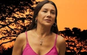 Pantanal - Filó (Dira Paes) terá um final extremamente doloroso e melancólico no último capítulo da novela das nove da Globo (Foto: Reprodução / Globo / Montagem TV Foco) Pantanal - Filó (Dira Paes) terá um final extremamente doloroso e melancólico no último capítulo da novela das nove da Globo (Foto: Reprodução / Globo / Montagem TV Foco)