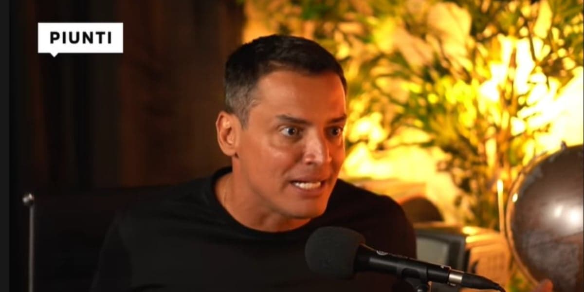 Léo Dias em entrevista ao canal de André Piunti - Foto: Reprodução Léo Dias em entrevista ao canal de André Piunti - Foto: Reprodução