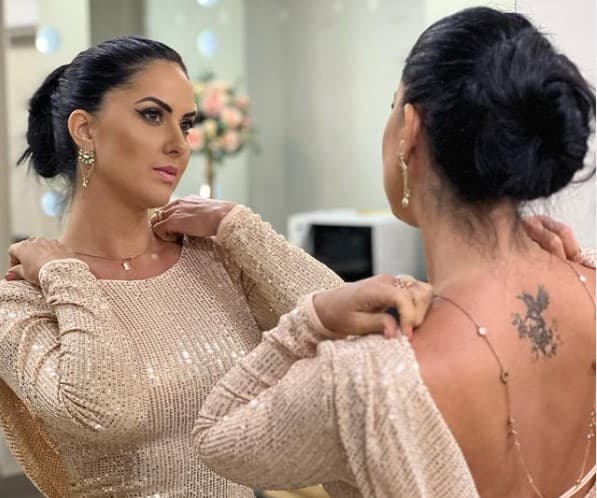 Graciele Lacerda, noiva de Zezé Di Camargo, faz reflexão que não passa despercebida por seguidores - Foto Reprodução Graciele Lacerda, noiva de Zezé Di Camargo, faz reflexão que não passa despercebida por seguidores - Foto Reprodução