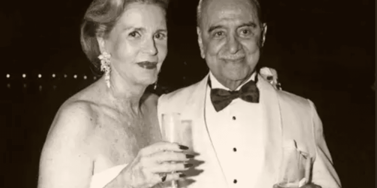 Dona Lily e Roberto Marinho se conheceram em 1942, mas só se casaram em 1991: uma história de amor que renderia uma novela Dona Lily e Roberto Marinho se conheceram em 1942, mas só se casaram em 1991: uma história de amor que renderia uma novela