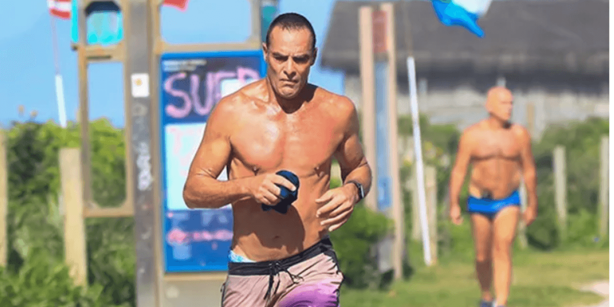 Paulo Zulu mostra que esta com tudo em cima enquanto corre (Foto Reprodução/Internet) Paulo Zulu mostra que esta com tudo em cima enquanto corre (Foto Reprodução/Internet)