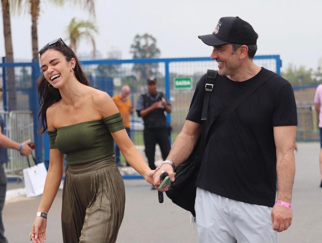 Edu Guedes ao lado de sua namorada (Instagram) Edu Guedes ao lado de sua namorada (Instagram)
