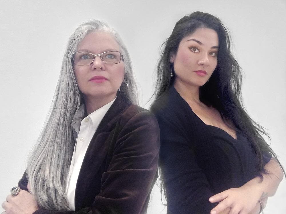 Dupla de escritoras renomadas escreve livro que investiga raízes do negacionismo e da alienação da sociedade brasileira