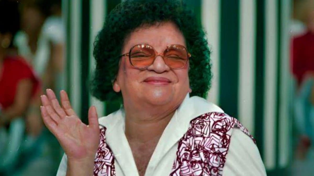 Aracy de Almeida faleceu aos 73 anos de um edema pulmonar; Ela ficou em coma dois meses, despertou e morreu em seguida Aracy de Almeida faleceu aos 73 anos de um edema pulmonar; Ela ficou em coma dois meses, despertou e morreu em seguida
