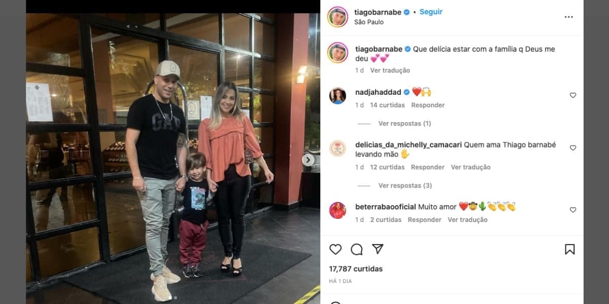 Tiago Barnabé ao lado da família (Reprodução) Tiago Barnabé ao lado da família (Reprodução)