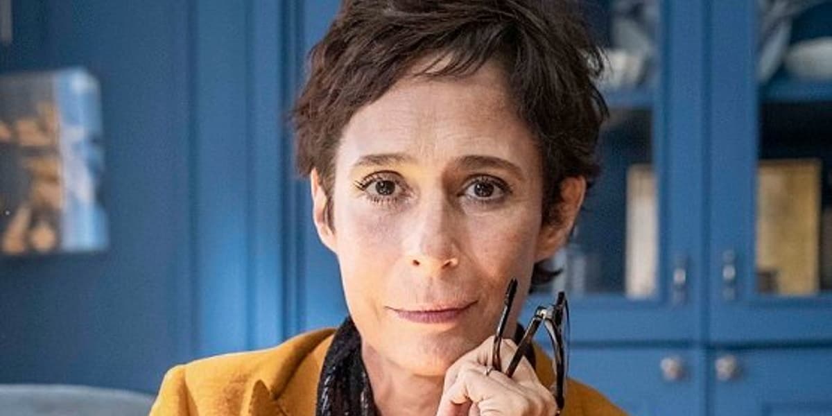 Andréa Beltrão foi duramente criticada por um autor da Globo devido a sua conduta em quadra (Foto: Reprodução) Andréa Beltrão foi duramente criticada por um autor da Globo devido a sua conduta em quadra (Foto: Reprodução)