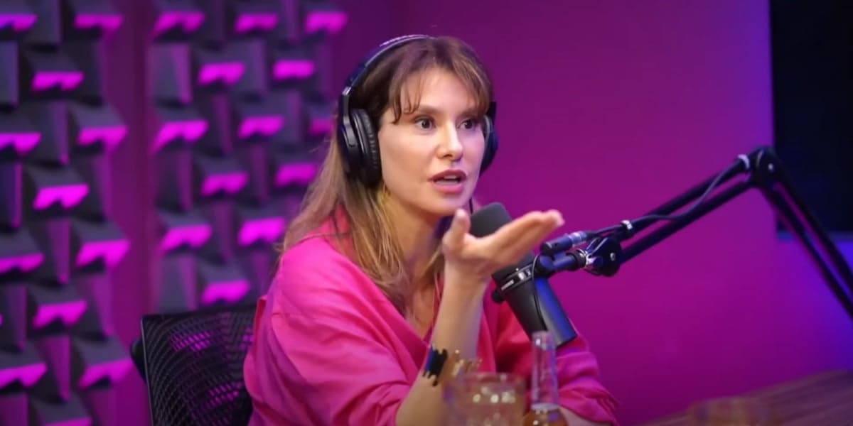 Lavínia Vlasak falou sobre o trabalho com Antônio Fagundes em "O Rei do Gado" (Foto: Reprodução/YouTube) Lavínia Vlasak falou sobre o trabalho com Antônio Fagundes em "O Rei do Gado" (Foto: Reprodução/YouTube)