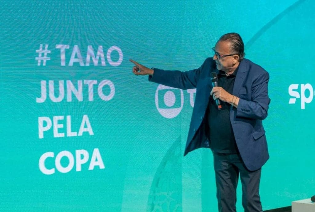 Galvão Bueno no evento de lançamento da Copa do Catar na Globo Galvão Bueno no evento de lançamento da Copa do Catar na Globo